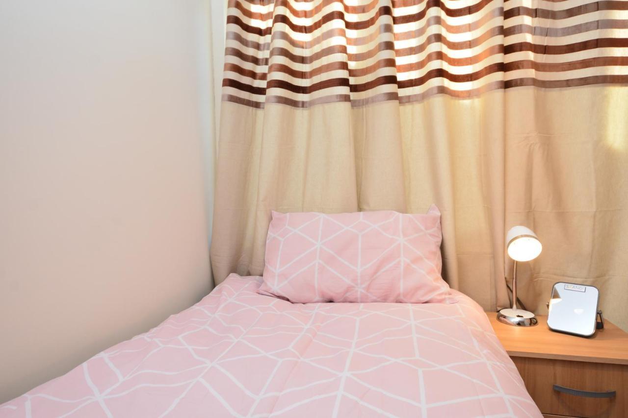 London Luxury 5 Bedroom House 2 Min Walk To The Tube Station Dagenham Exteriör bild